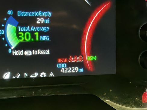 Used 2025 Toyota RAV4 XLE FWD image 8
