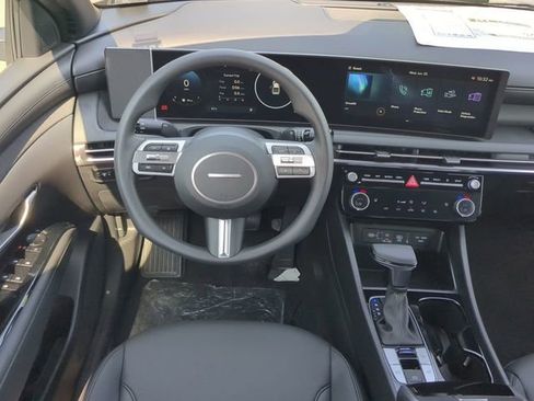 New 2025 Hyundai Santa Cruz SEL image 16