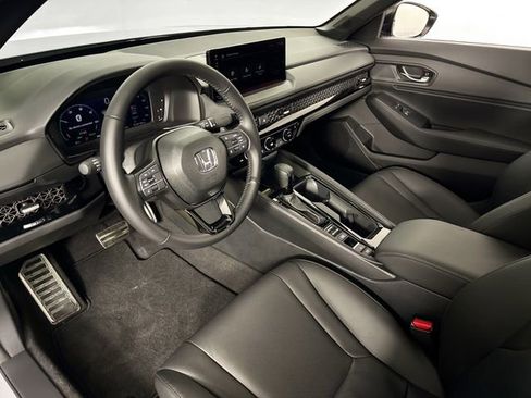 Certified 2025 Honda Accord Sport image 25