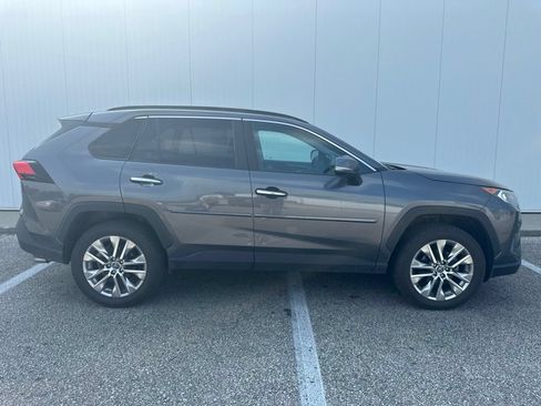 Used 2021 Toyota RAV4 Limited w/ Limited Grade Weather Package AWD/4WD image 9