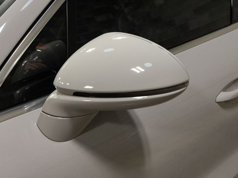 Used 2021 Porsche Cayenne Turbo S image 10