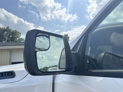 New 2026 RAM 1500 Express AWD/4WD image 12