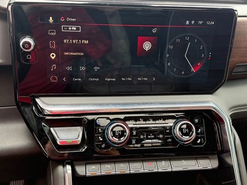 Used 2025 GMC Sierra 1500 Denali Ultimate AWD/4WD image 26