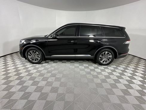 Certified 2023 Lincoln Aviator 2WD image 2