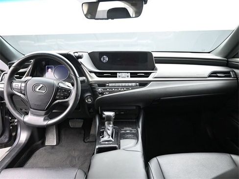 Used 2019 Lexus ES 350 Ultra Luxury image 23