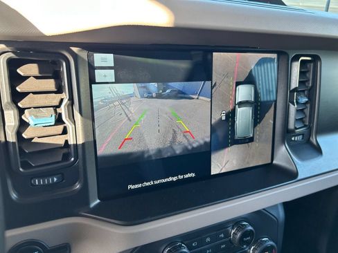Used 2023 Ford Bronco Wildtrak AWD/4WD image 19