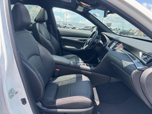 Used 2023 INFINITI QX50 Sport AWD/4WD image 18