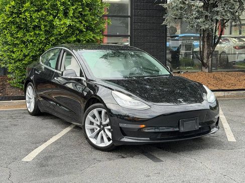 Used 2020 Tesla Model 3 Standard Range Plus RWD image 6
