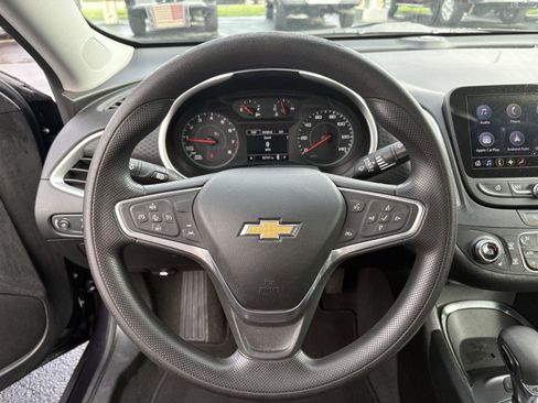 Used 2023 Chevrolet Malibu LT image 8