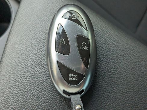 Used 2025 Hyundai Elantra Sport image 28