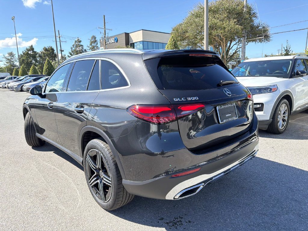 Used 2026 Mercedes-Benz GLC 300 image 5