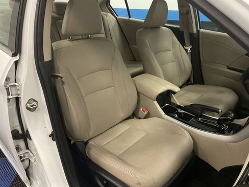 Used 2017 Honda Accord EX-L image 25