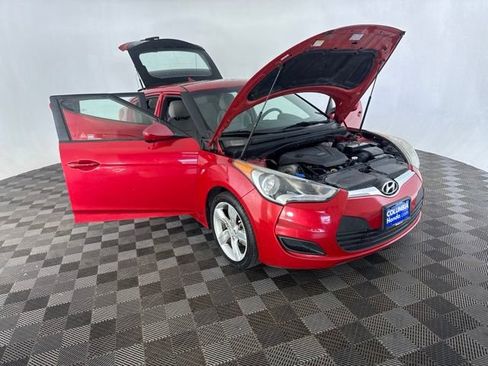 Used 2014 Hyundai Veloster FWD image 15
