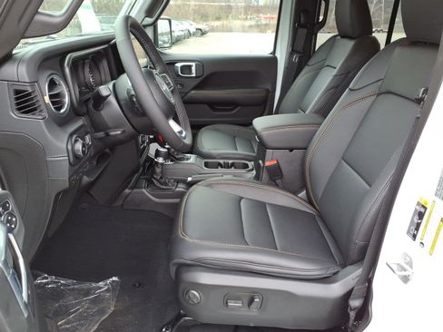 New 2026 Jeep Wrangler Sahara image 7