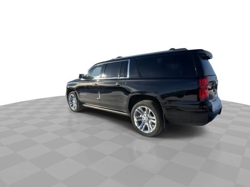 Used 2020 Chevrolet Suburban Premier w/ Premier Plus Edition image 6