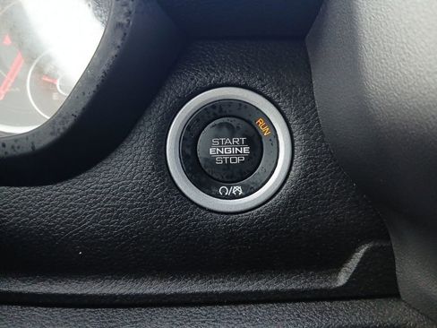 Used 2025 RAM 1500 Lone Star image 19