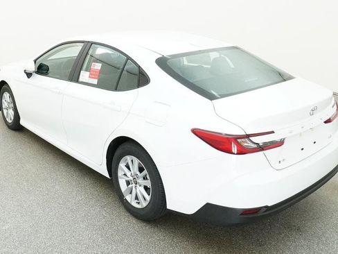 Used 2026 Toyota Camry LE FWD image 8