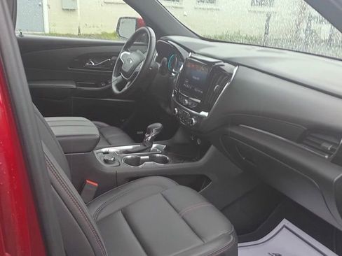 Used 2023 Chevrolet Traverse RS w/ LPO, Floor Liner Package AWD/4WD image 9