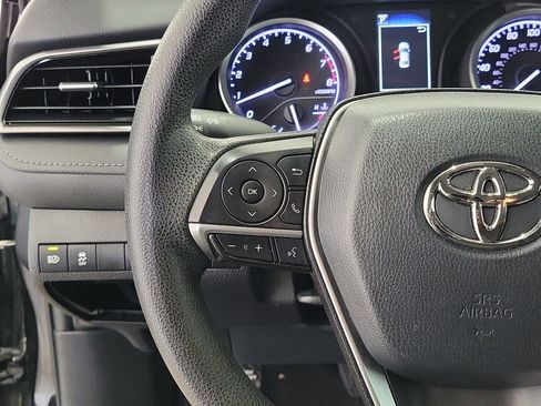 Used 2022 Toyota Camry LE FWD image 21