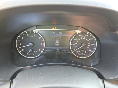 Used 2025 Nissan Altima 2.5 SV FWD image 2