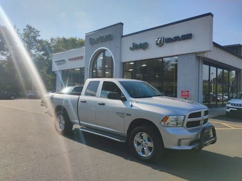 Used 2019 RAM 1500 Express w/ Express Value Package AWD/4WD image 8