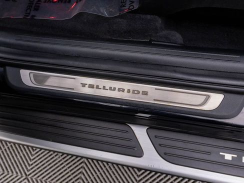 Used 2022 Kia Telluride SX w/ SX Prestige Package AWD/4WD image 14