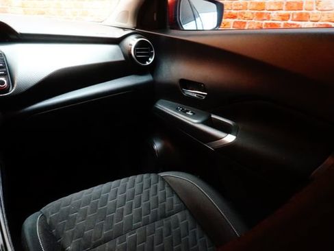 Certified 2022 Nissan Kicks SV w/ Interior Electronics Package FWD image 13