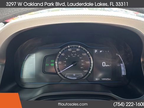 Used 2018 Hyundai Ioniq Blue FWD image 47