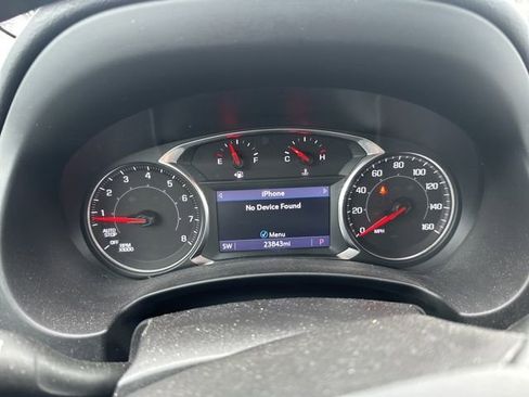 Used 2023 GMC Terrain SLT w/ Infotainment Package II image 9