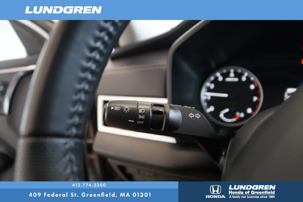 Used 2025 Mitsubishi Outlander AWD image 21