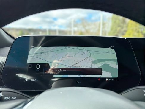 New 2026 Chevrolet Equinox LT w/ Safety and Technology Package FWD image 17