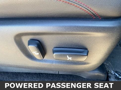 Certified 2018 Toyota 4Runner TRD Off-Road Premium image 15