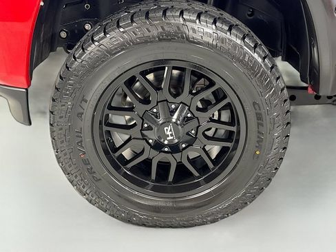 Used 2024 RAM 3500 Laramie AWD/4WD image 12