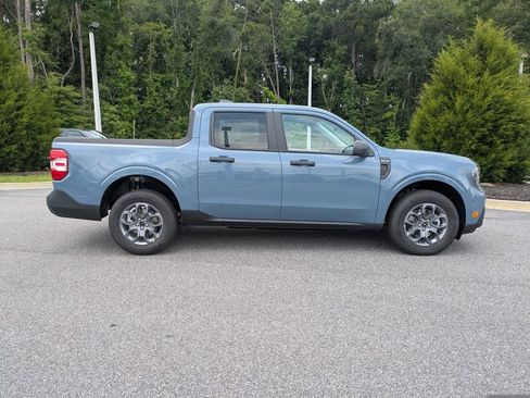New 2026 Ford Maverick XLT FWD image 3