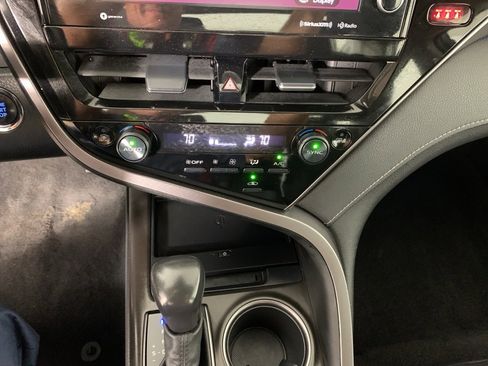 Used 2023 Toyota Camry XSE image 12