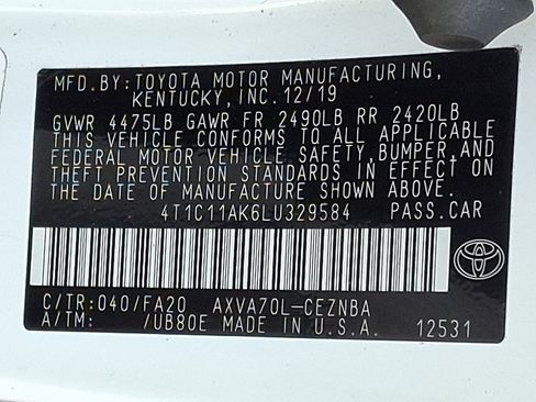 Used 2020 Toyota Camry LE image 26