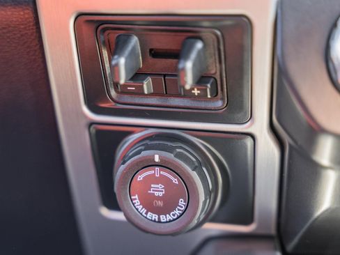 Certified 2022 Ford F450 Platinum w/ FX4 Off-Road Package image 31