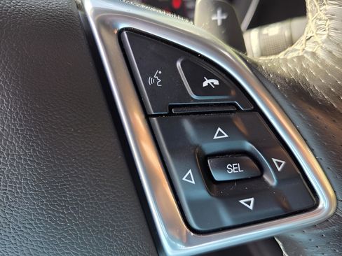 Used 2021 Chevrolet Camaro SS RWD image 30
