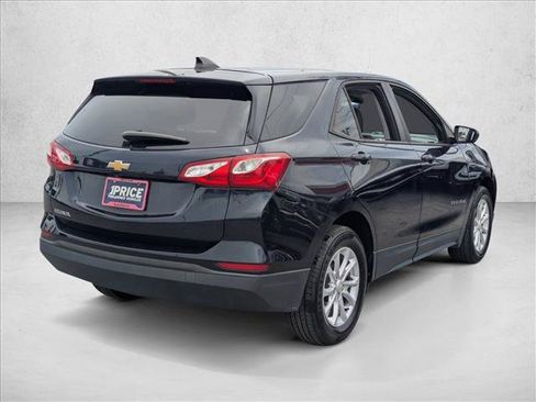 Used 2020 Chevrolet Equinox LS w/ LS Convenience Package FWD image 5