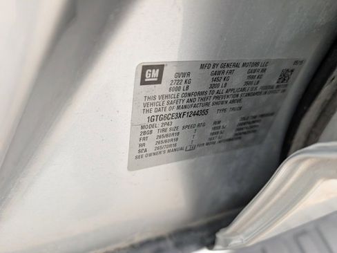 Used 2015 GMC Canyon SLT image 37