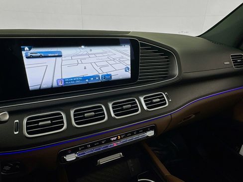 New 2026 Mercedes-Benz GLS 450 4MATIC image 19