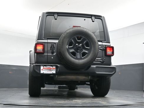 Used 2021 Jeep Wrangler Unlimited Sport AWD/4WD image 33
