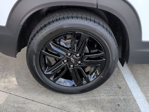 New 2026 Chevrolet TrailBlazer LT w/ Convenience Package FWD image 27
