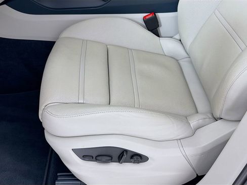 Certified 2023 Porsche Cayenne S AWD/4WD image 13