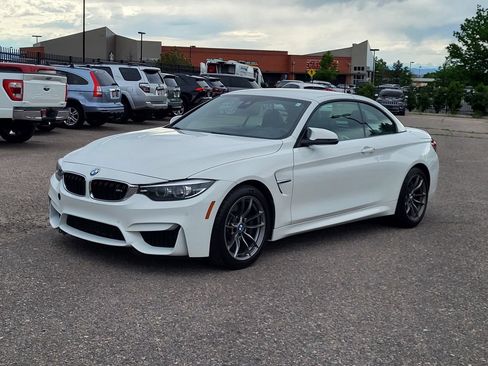 Used 2020 BMW M4 Convertible RWD image 4