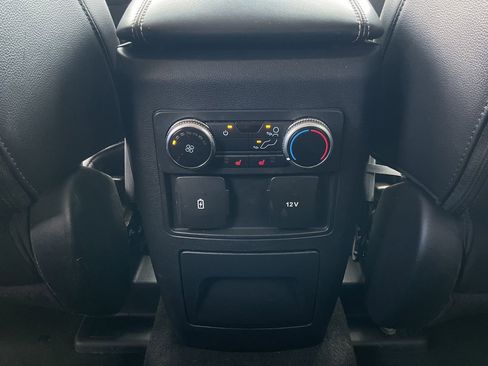 Used 2023 Ford Explorer Limited RWD image 10