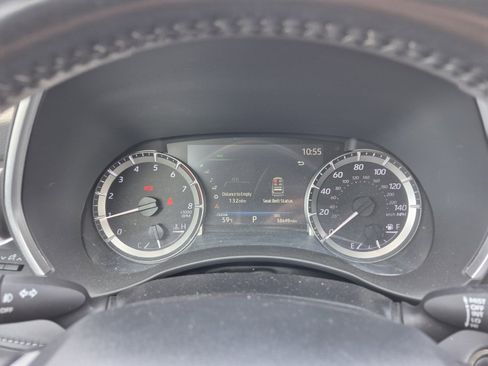 Used 2023 Toyota Highlander XLE image 10