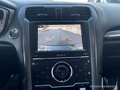 Used 2014 Ford Fusion Titanium image 21