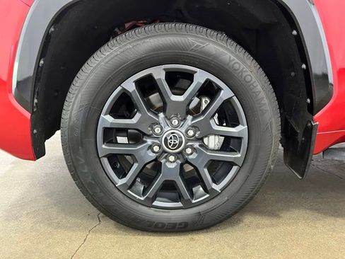 Certified 2023 Toyota Sequoia Platinum AWD/4WD image 28