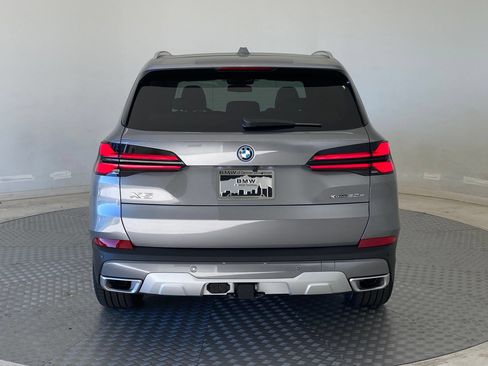 Used 2026 BMW X5 xDrive50e w/ Premium Package AWD/4WD image 9